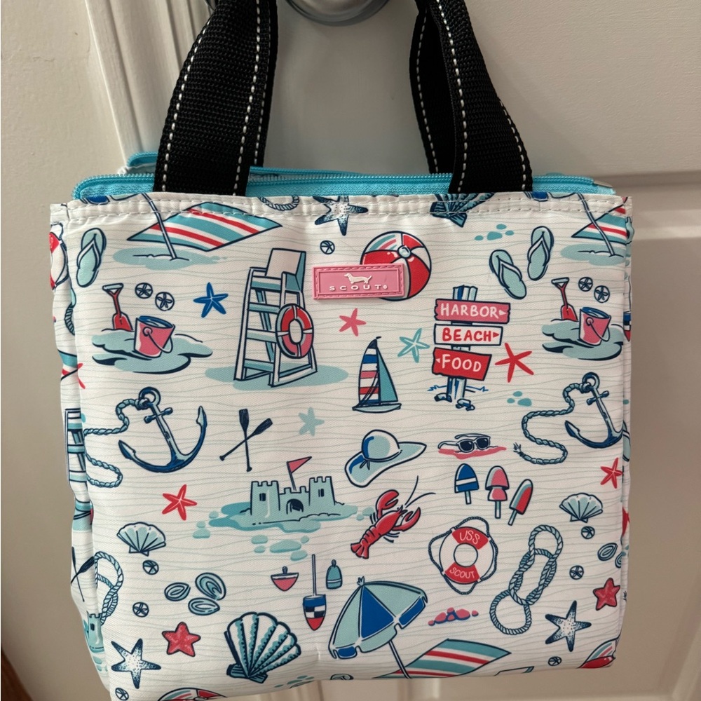 Exclusive Scout Nooner Lunch Bag in Beachable Moments
